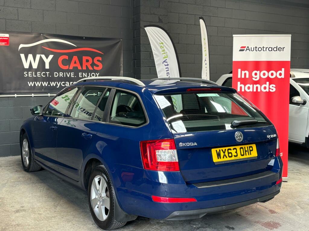 Skoda Octavia Se Blue #4