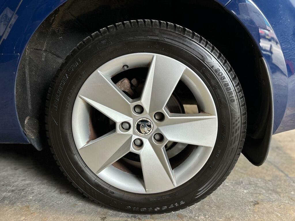 Skoda Octavia Se Blue #23