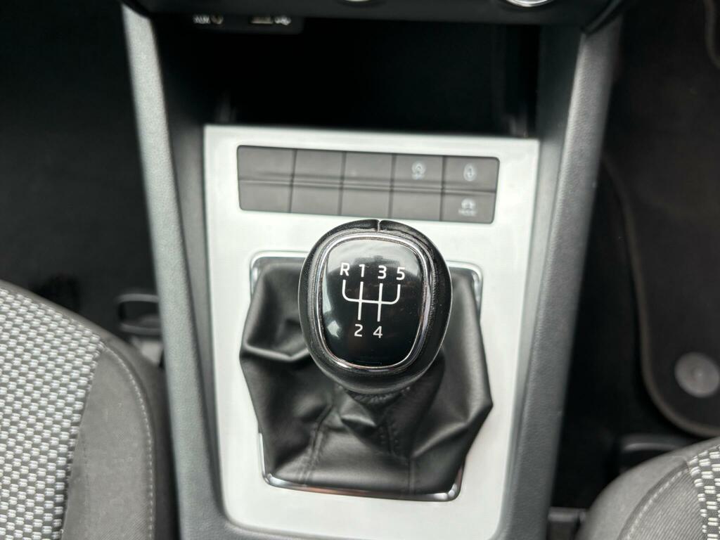 Skoda Octavia Se Blue #10