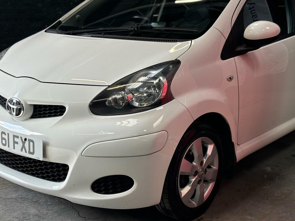 Toyota Aygo Go White #4
