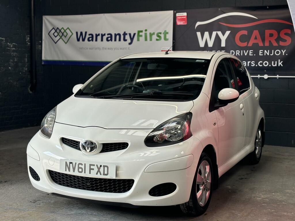 Toyota Aygo Go White #6
