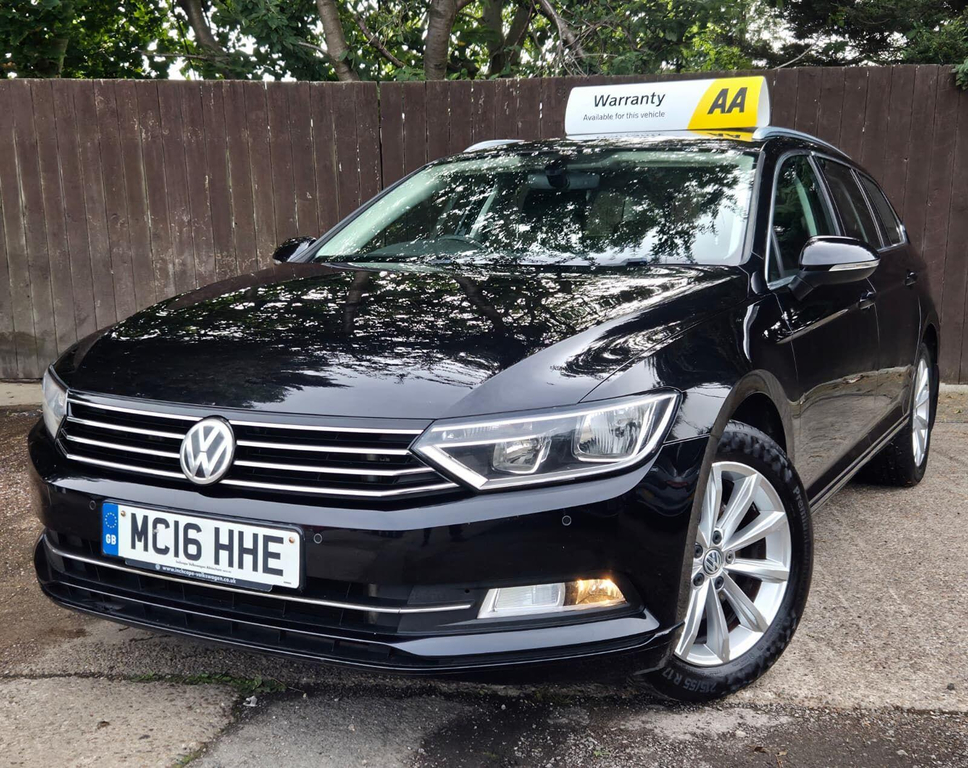Volkswagen Passat Estate Black #3