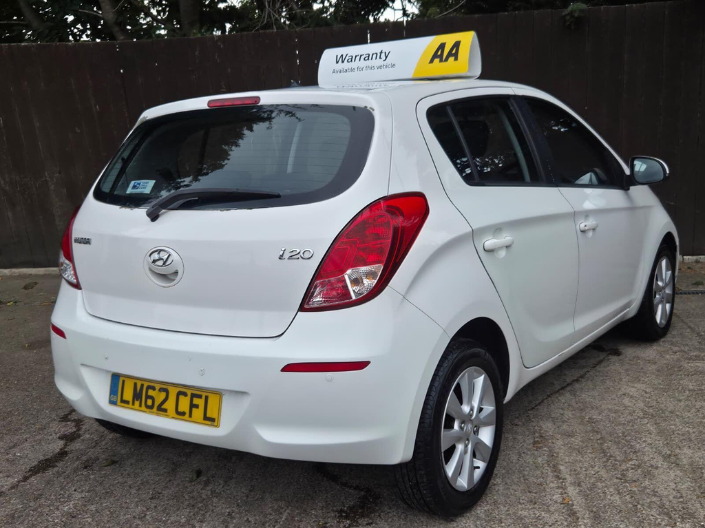 Hyundai I20 1.2 Active Euro 5 White #8