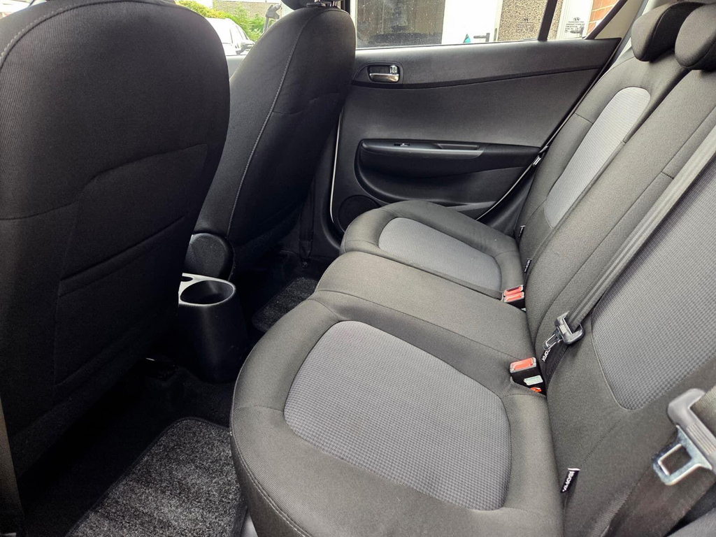 Hyundai I20 1.2 Active Euro 5 White #13