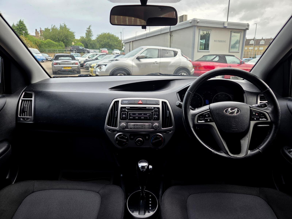 Hyundai I20 1.2 Active Euro 5 White #10