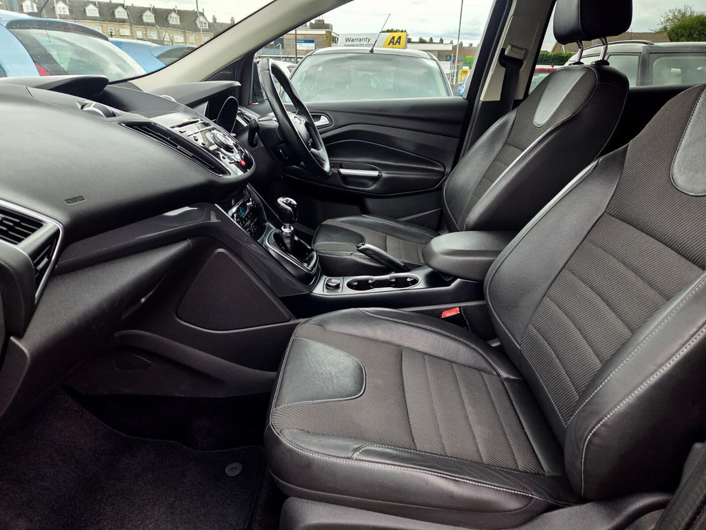 Ford Kuga 2.0 Tdci Zetec Powershift Awd Euro 6 Ss 20 Blue #19