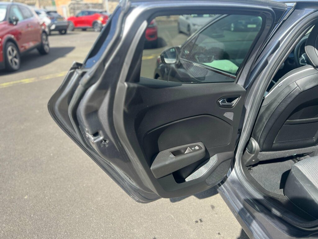Renault Clio 1.6 E-tech Full Hybrid 145 Techno 2023 Orange #32