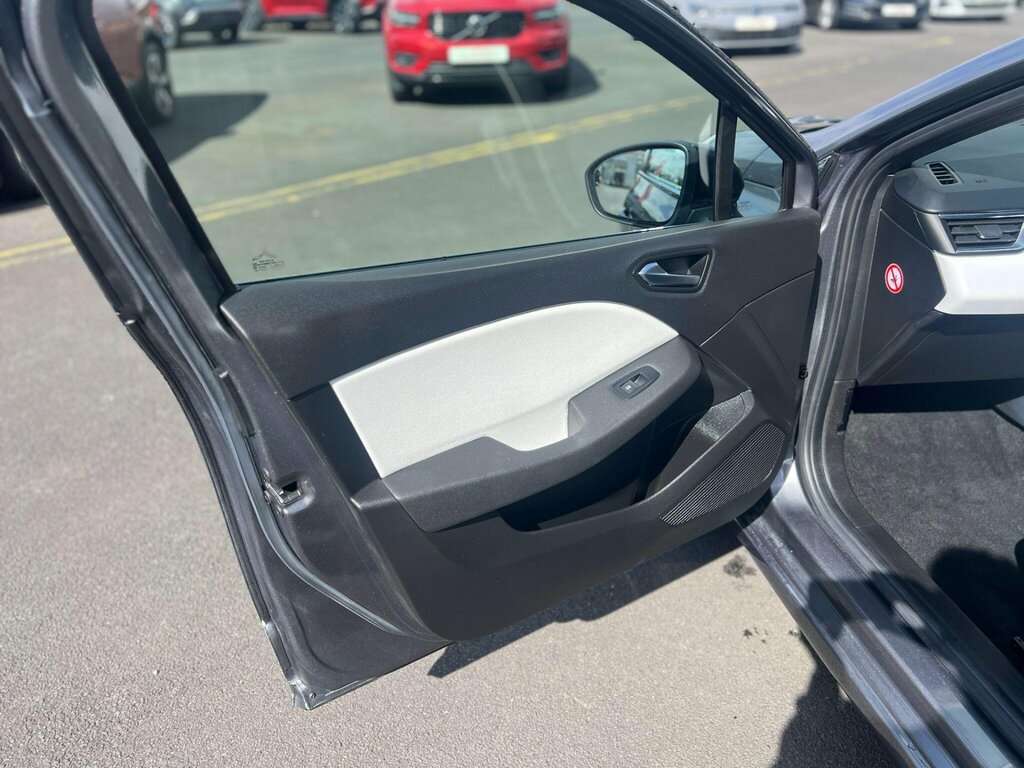 Renault Clio 1.6 E-tech Full Hybrid 145 Techno 2023 Orange #18