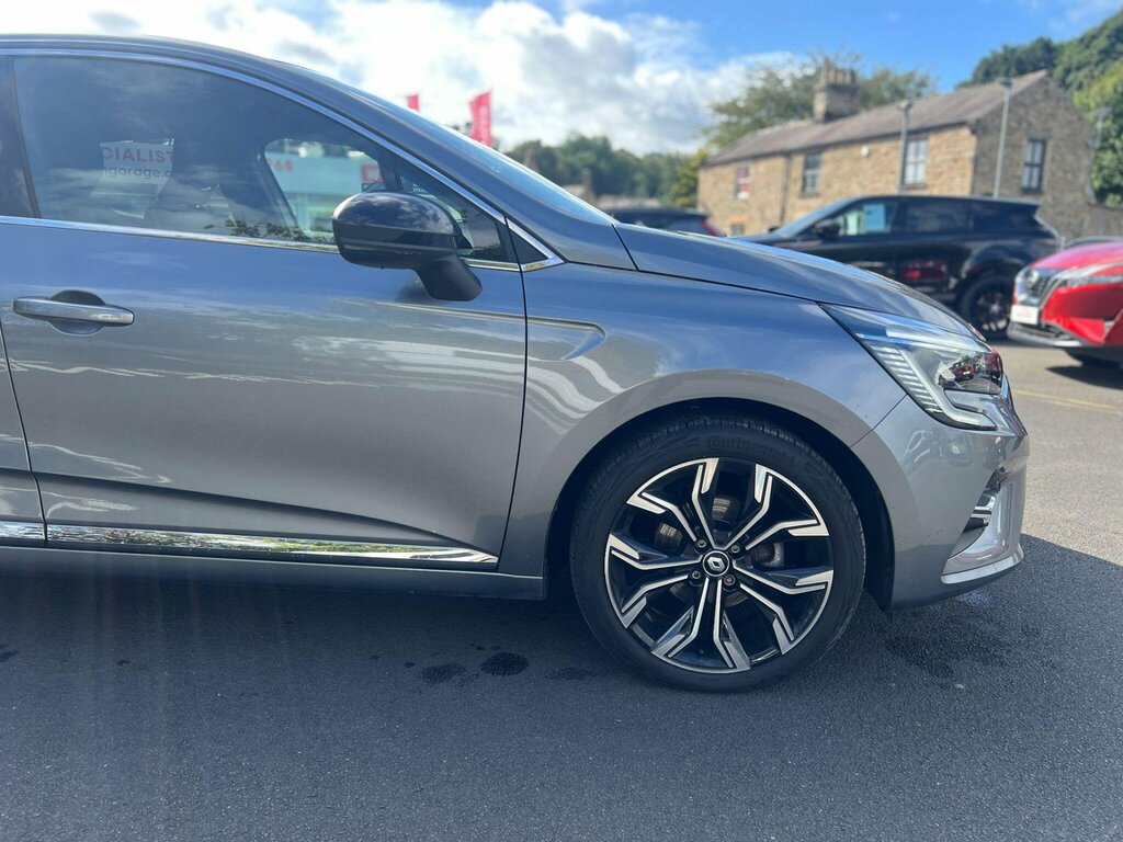 Renault Clio 1.6 E-tech Full Hybrid 145 Techno 2023 Orange #11