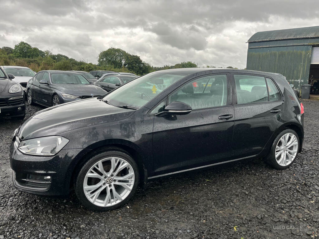 Volkswagen Golf 1.6 Tdi 105 Match RO64RUU Black #4