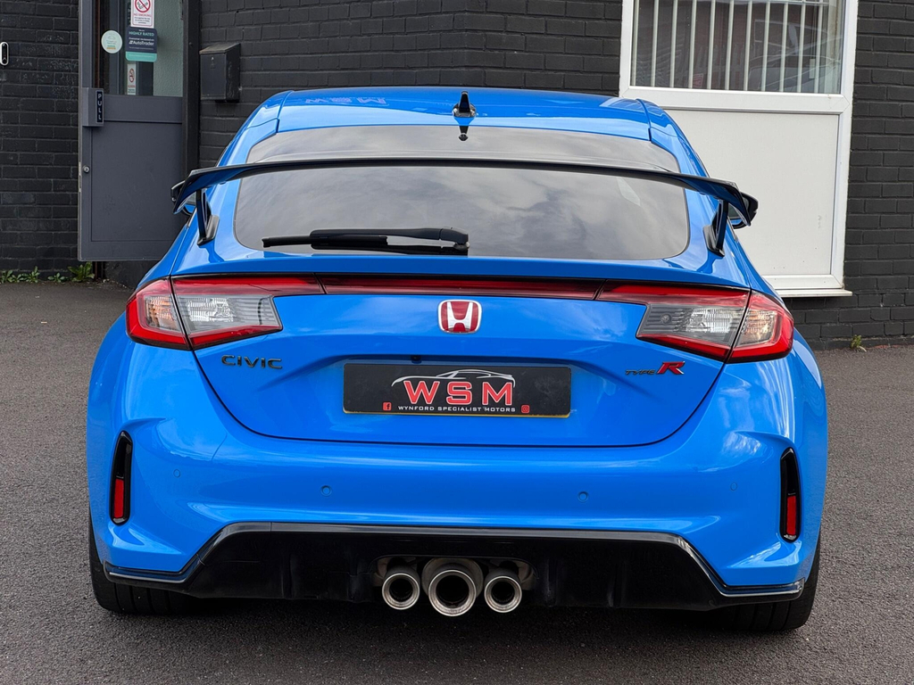 Honda Civic Advance White #59