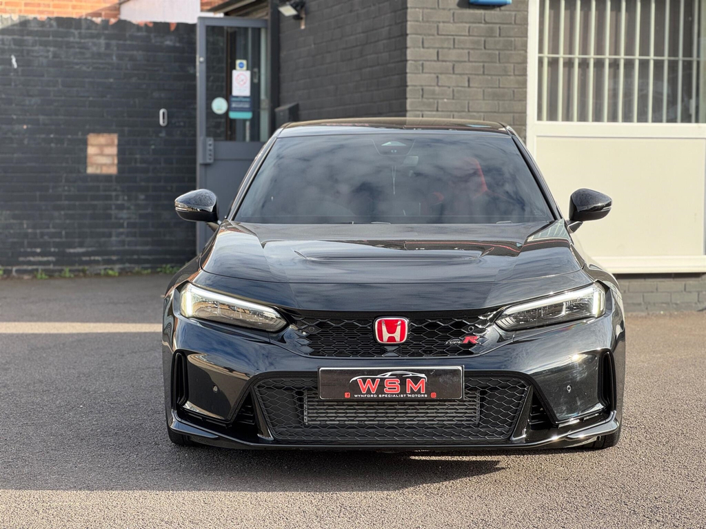 Honda Civic Advance White #2