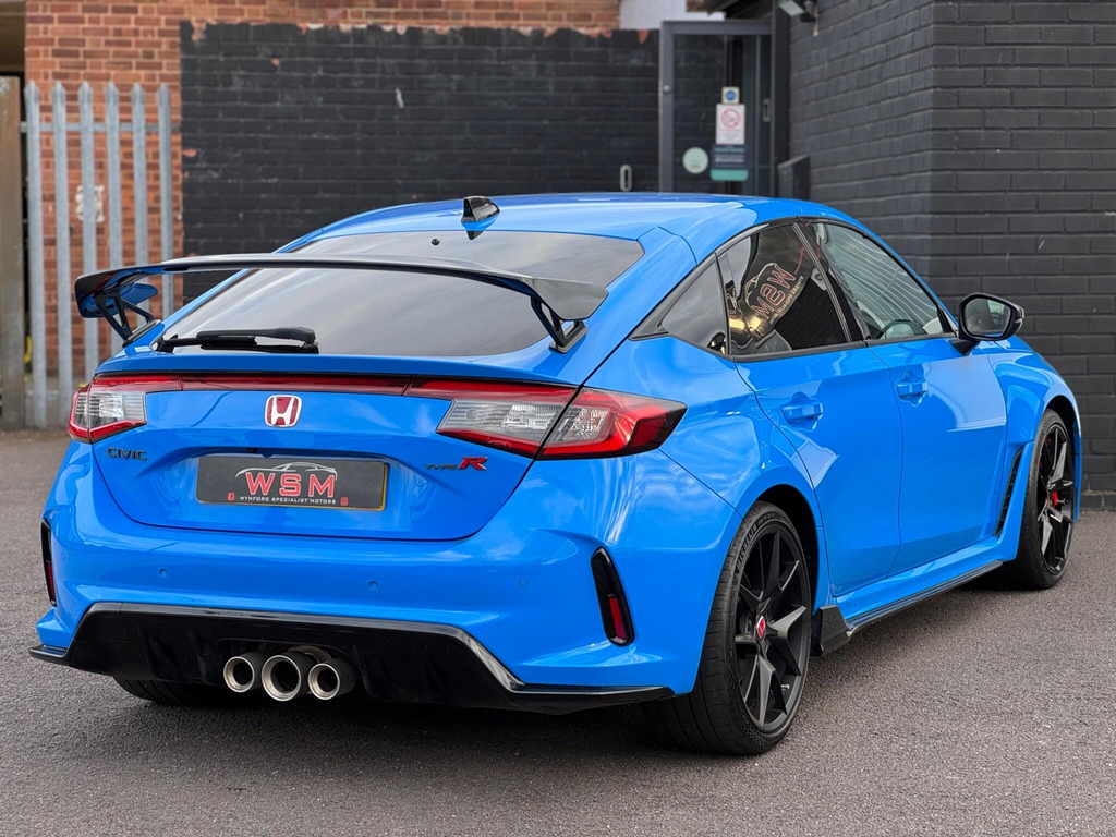 Honda Civic Advance White #62