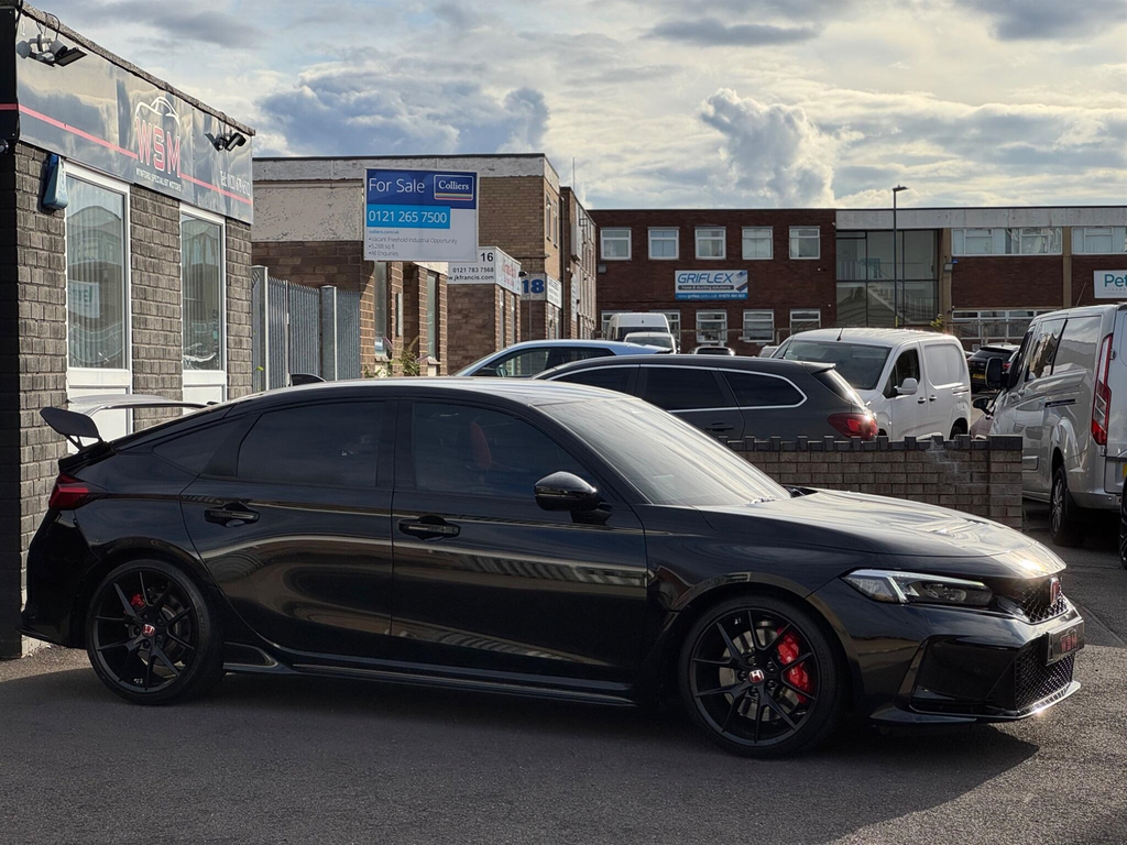 Honda Civic Advance White #9