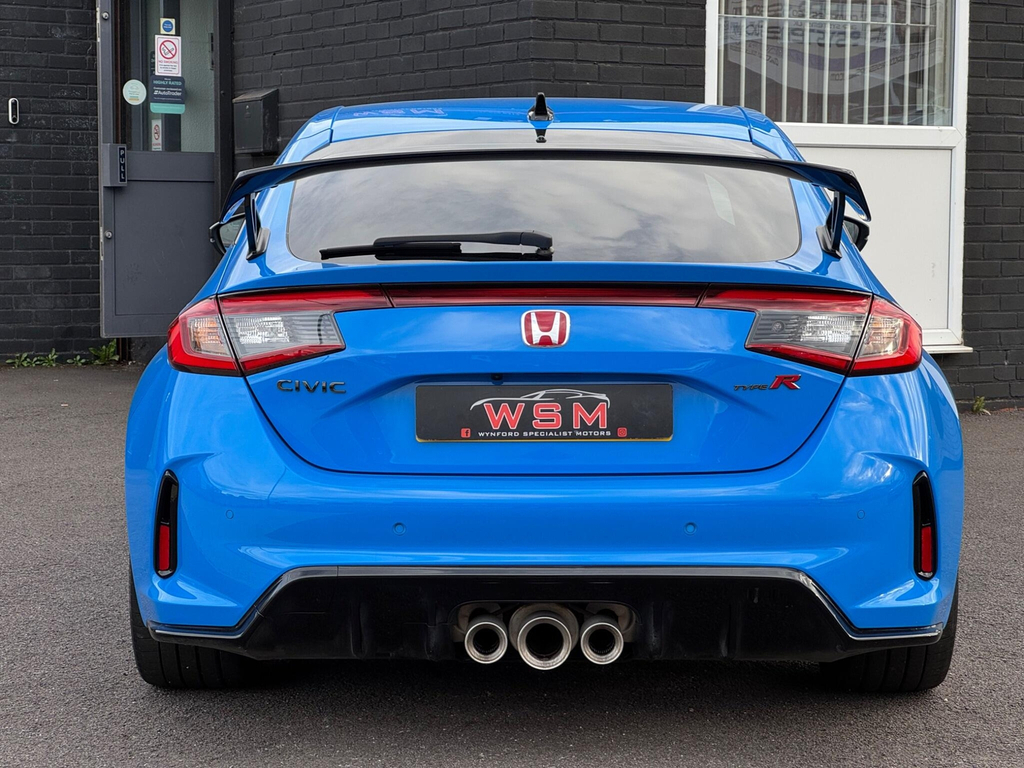 Honda Civic Advance White #58