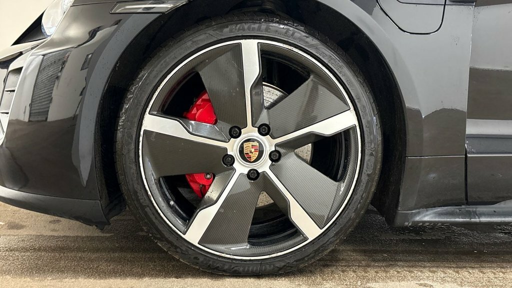 Porsche Taycan Saloon Black #4