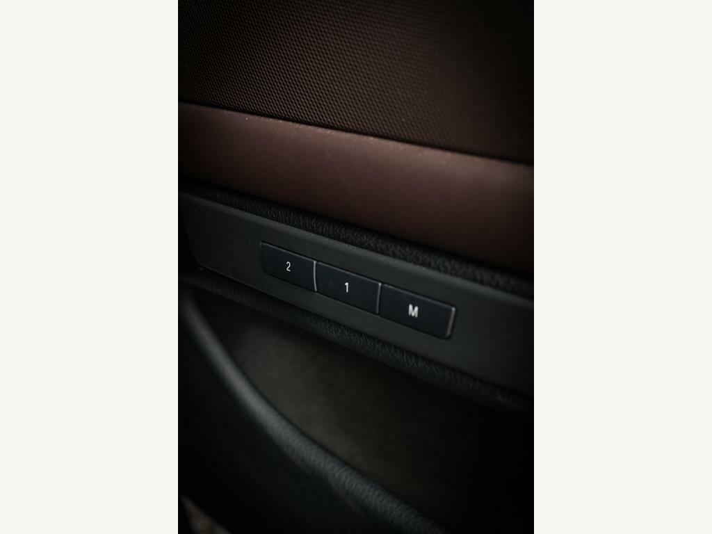 BMW 5 Series Blue #13