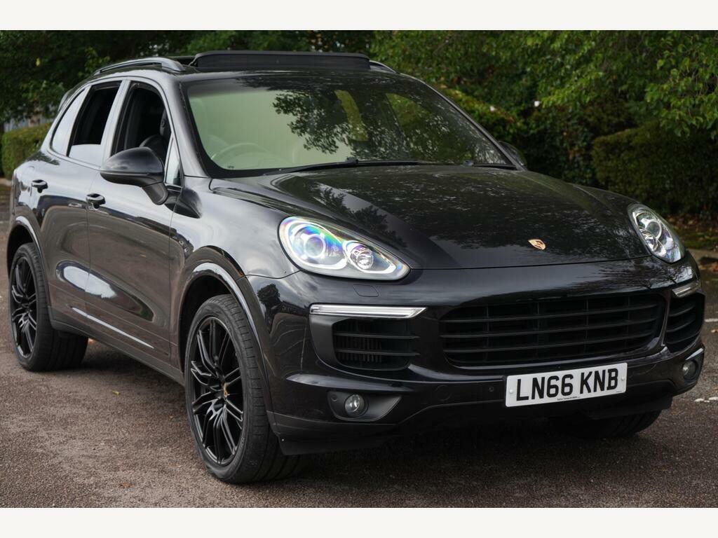 Porsche Cayenne V8 Turbo Tiptronic S White #16