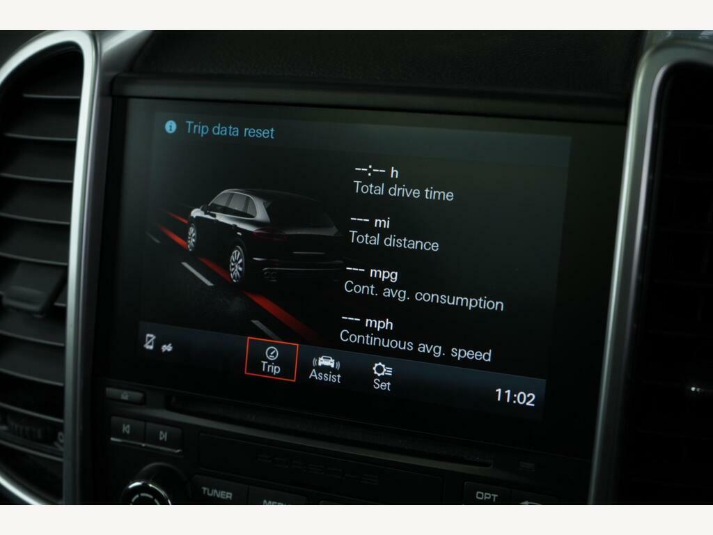 Porsche Cayenne V8 Turbo Tiptronic S White #51