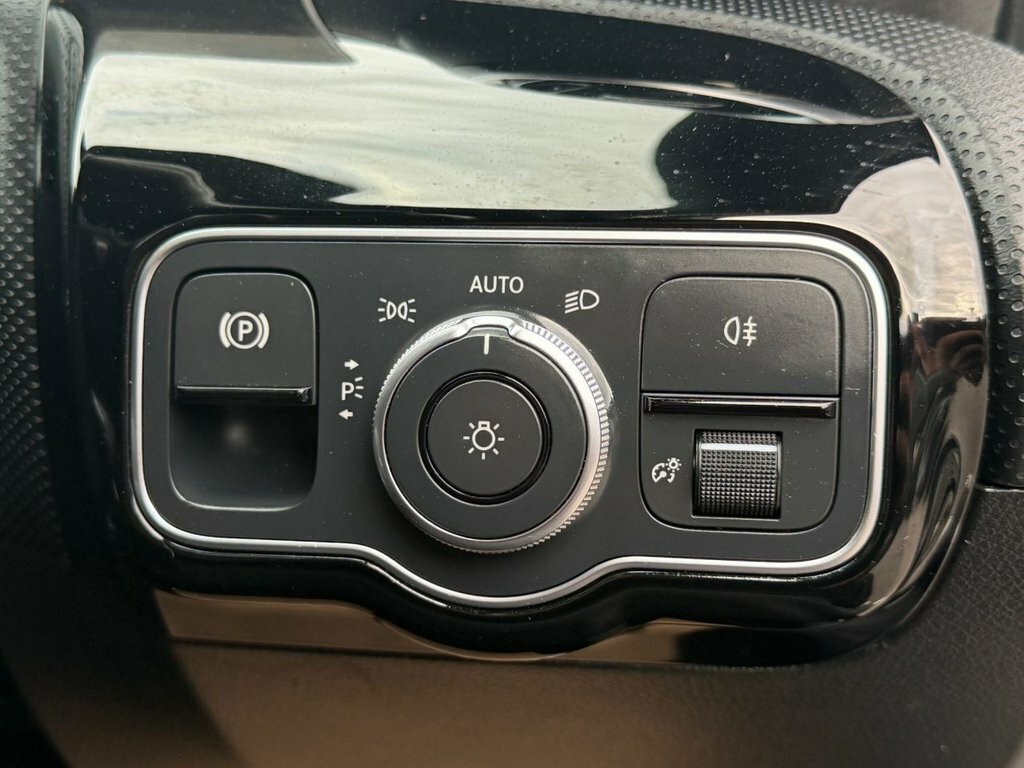 Mercedes-Benz A Class A 180 D Sport Executive Black #40