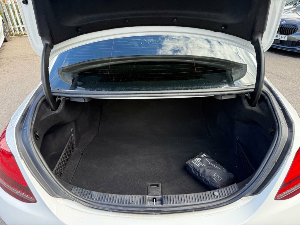Mercedes-Benz C Class C220d Se Executive Edition 9G-tronic Blue #18