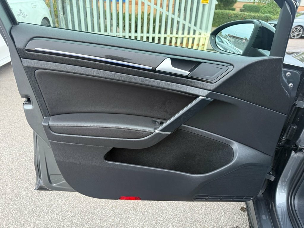 Volkswagen Golf 1.5 Tsi 150 Style 150 Ps Grey #78
