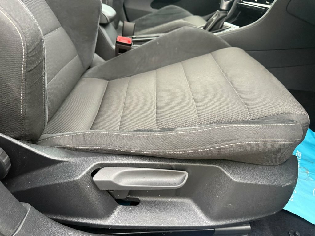 Volkswagen Golf 1.5 Tsi 150 Style 150 Ps Grey #41