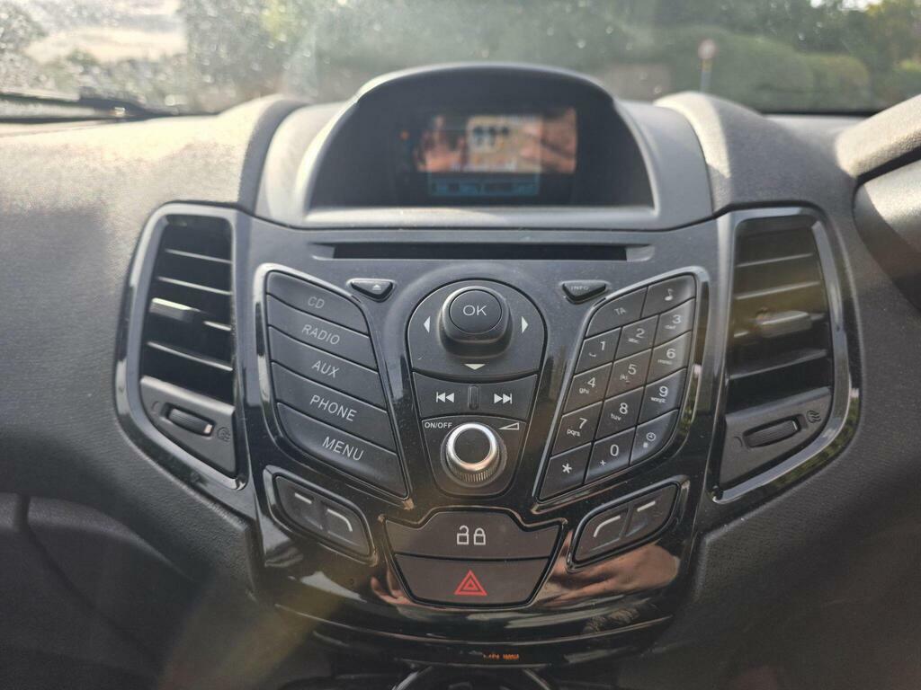 Ford Fiesta 1.6 Titanium Powershift Brown #20