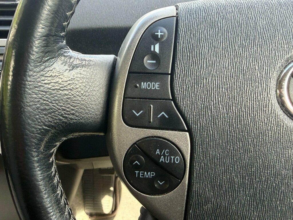 Toyota Prius Hatchback Black #12