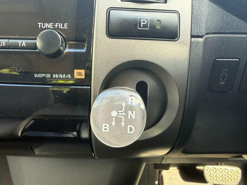 Toyota Prius Hatchback Black #20