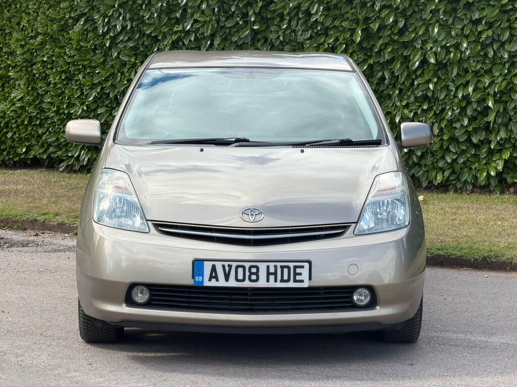 Toyota Prius Hatchback Black #7
