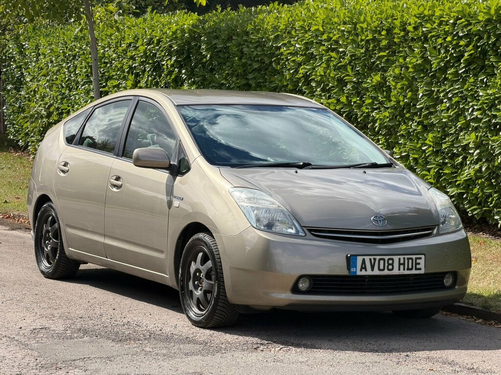 Toyota Prius 1.5 T Spirit Cvt Brown