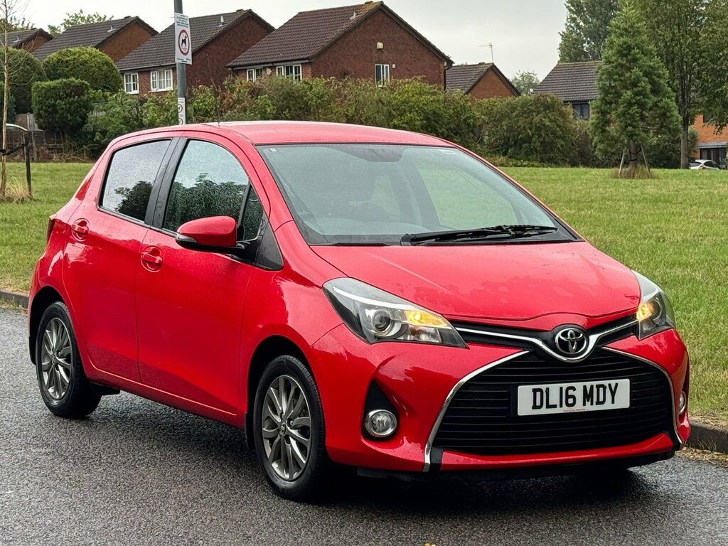 Toyota Yaris 1.33 Dual Vvt-i Icon Euro 6 Red