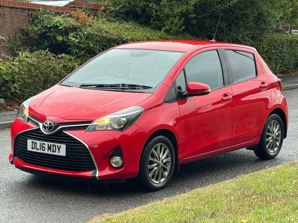 Toyota Yaris 1.33 Dual Vvt-i Icon Euro 6 Red #2