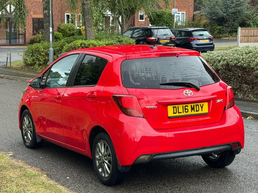 Toyota Yaris 1.33 Dual Vvt-i Icon Euro 6 Red #5
