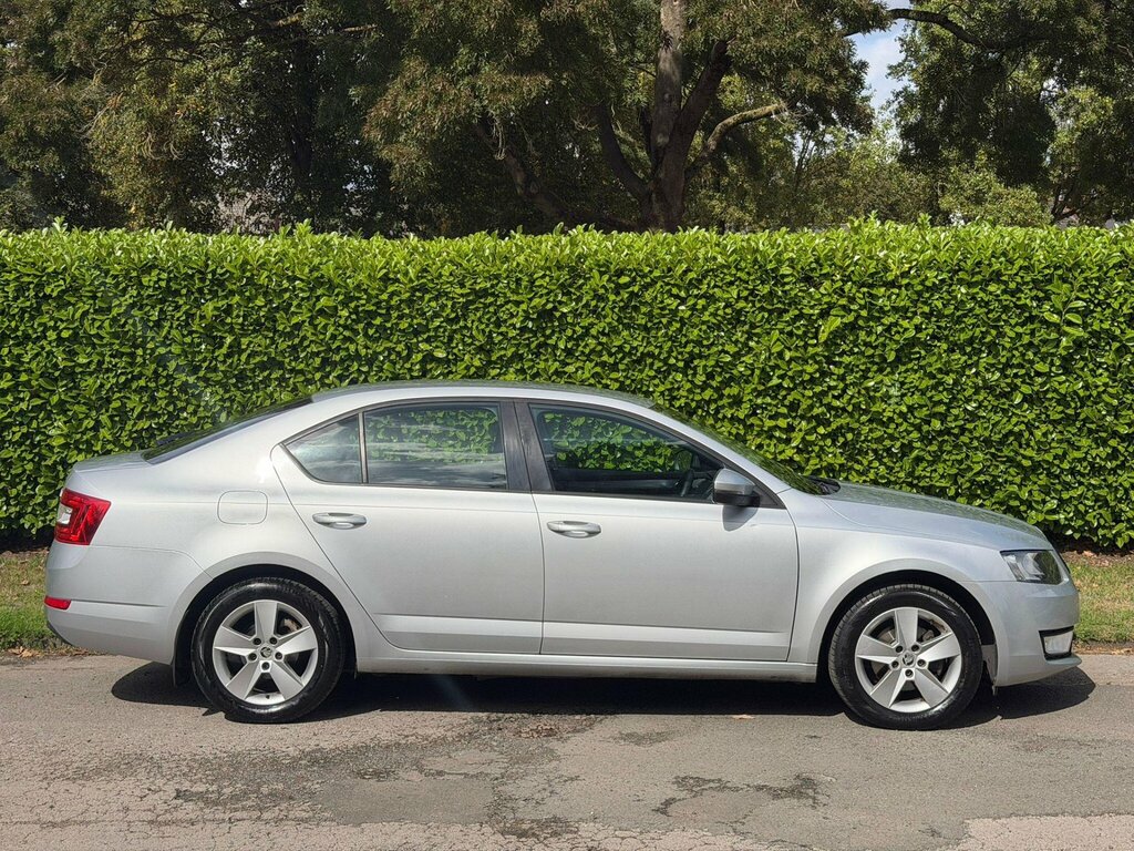 Skoda Octavia 1.4 Tsi Se Euro 5 Ss Silver #4