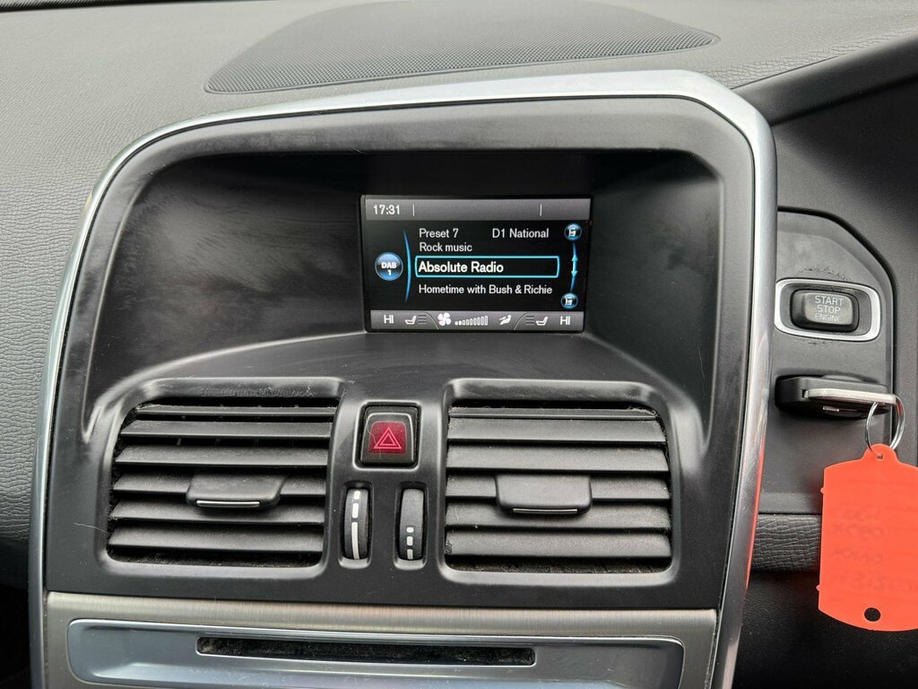 Volvo XC60 2.0 T5 Se Lux Powershift Silver #16