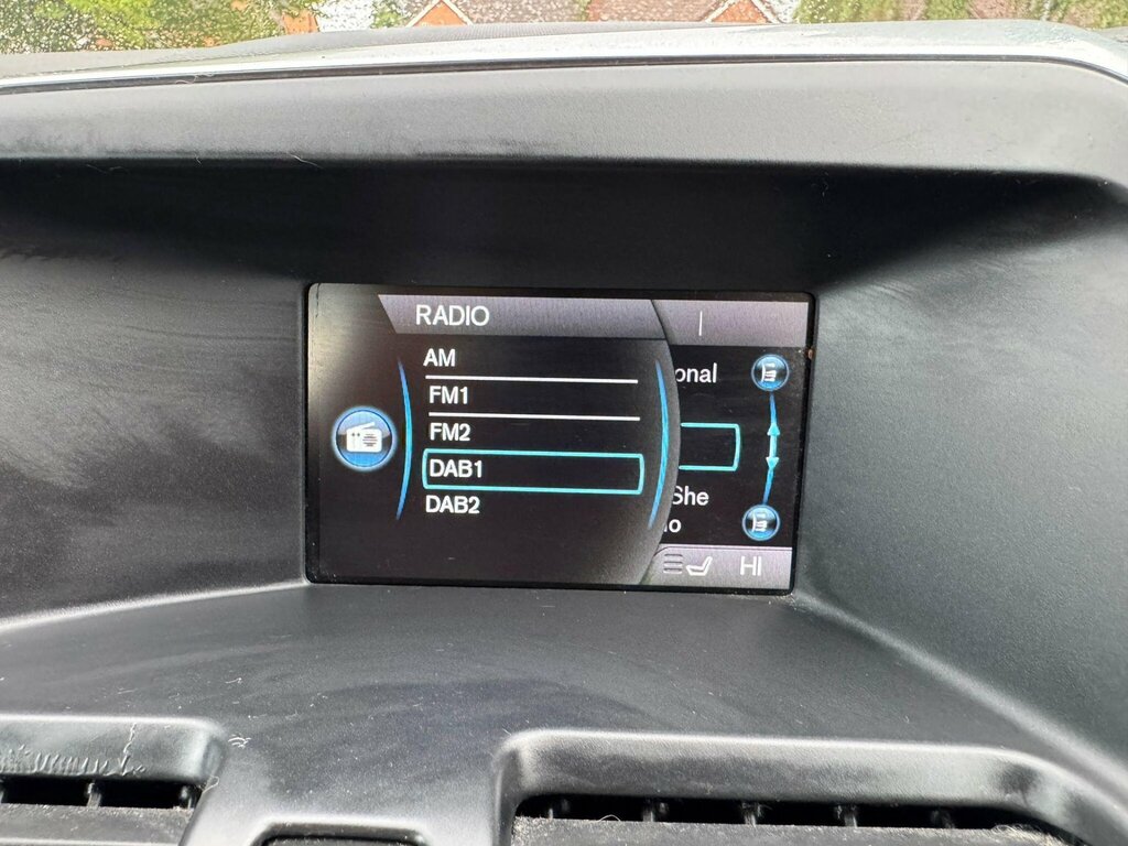 Volvo XC60 2.0 T5 Se Lux Powershift Silver #19