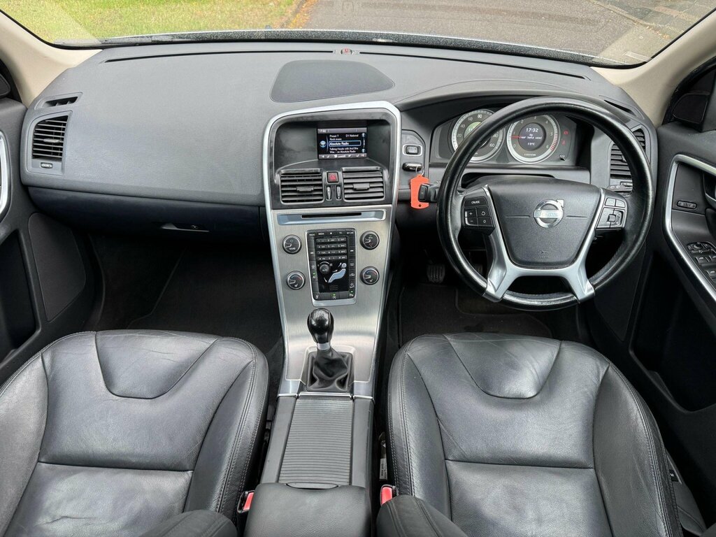 Volvo XC60 2.0 T5 Se Lux Powershift Silver #12