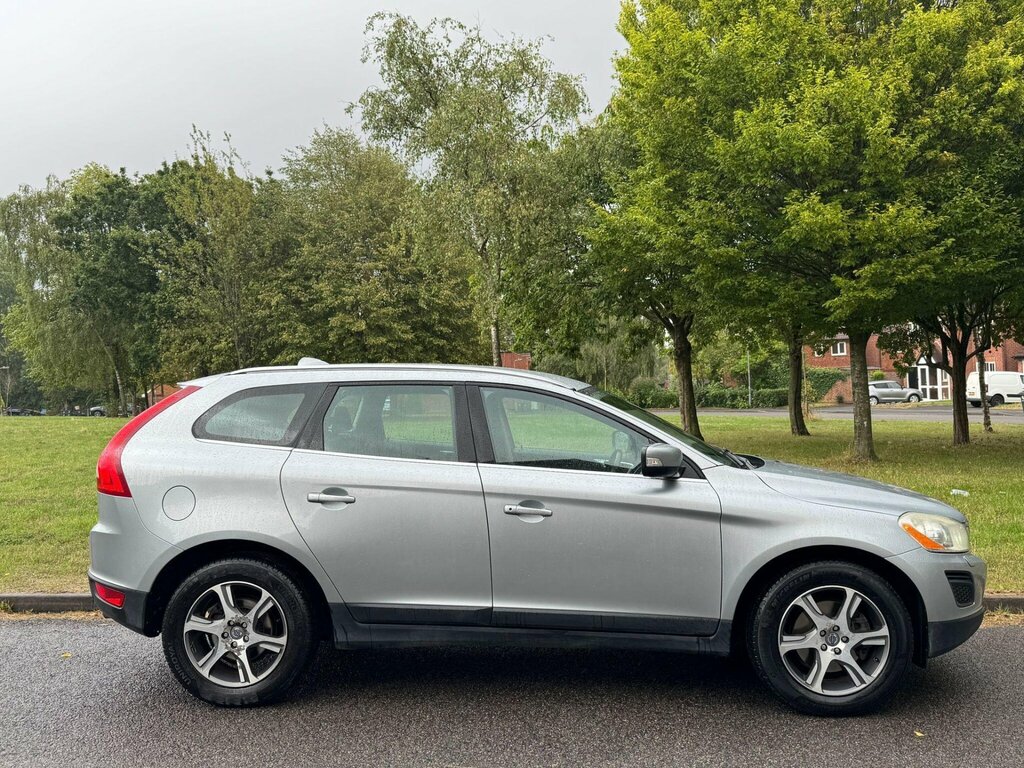 Volvo XC60 2.4 D4 Se Lux Awd Euro 5 Ss Silver #4
