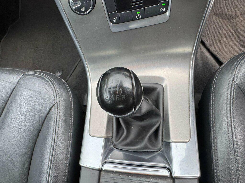 Volvo XC60 2.0 T5 Se Lux Powershift Silver #13