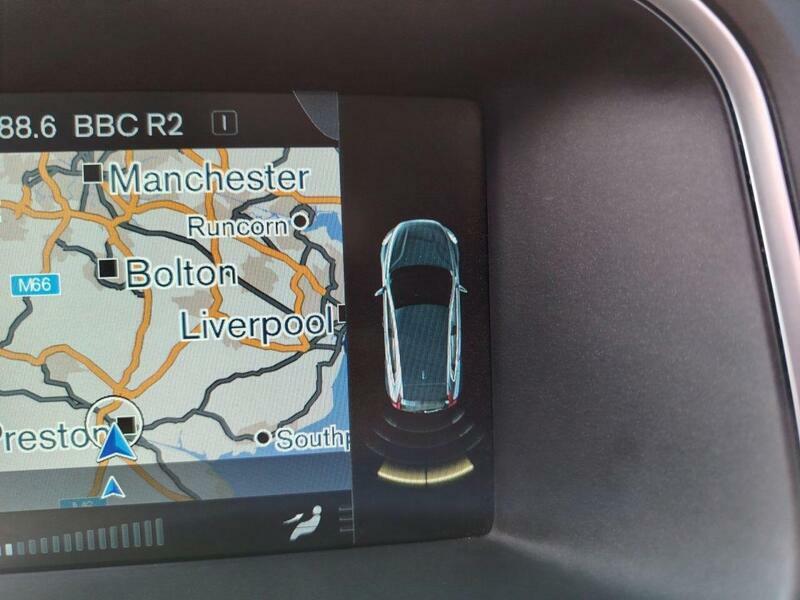 Volvo V40 T2 Momentum Nav Plus Silver #34