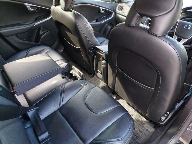 Volvo V40 T2 Momentum Nav Plus Silver #45