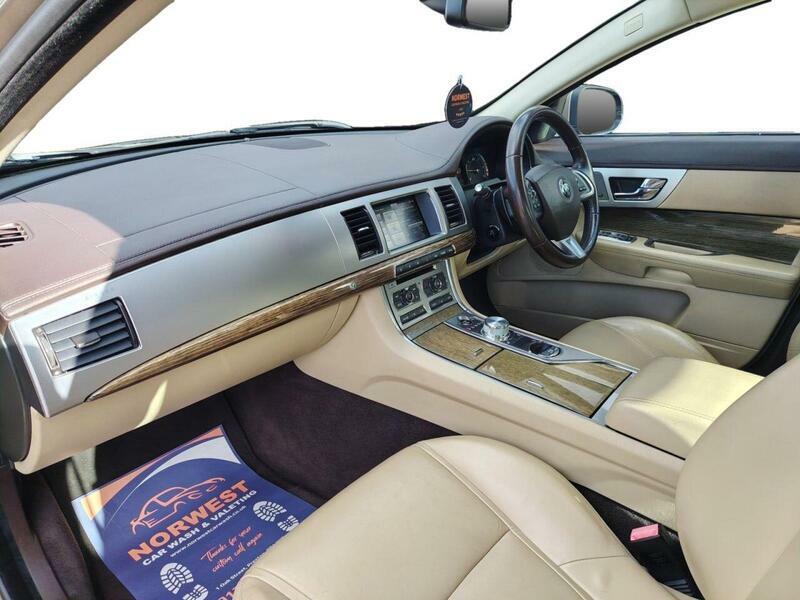 Jaguar XF D V6 S Premium Luxury Grey #15