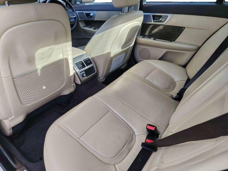 Jaguar XF D V6 S Premium Luxury Grey #17