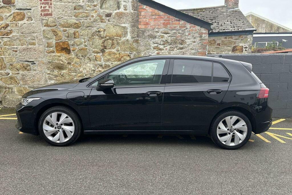 Volkswagen e-Golf 1.5 Tsi Ehybrid 19.7Kwh Match Hatchback Black #6