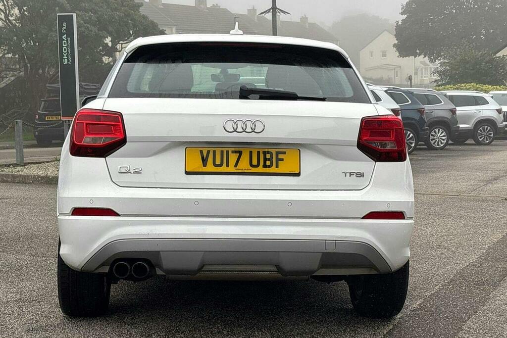 Audi Q2 1.4 Tfsi Cod Sport Suv VU17UBF White #4