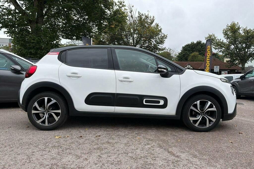 Citroen C3 1.2 Puretech Shine Plus Hatchback Manua White #2