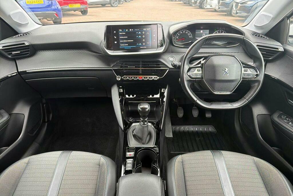Peugeot 208 1.2 Puretech Allure Hatchback White #3