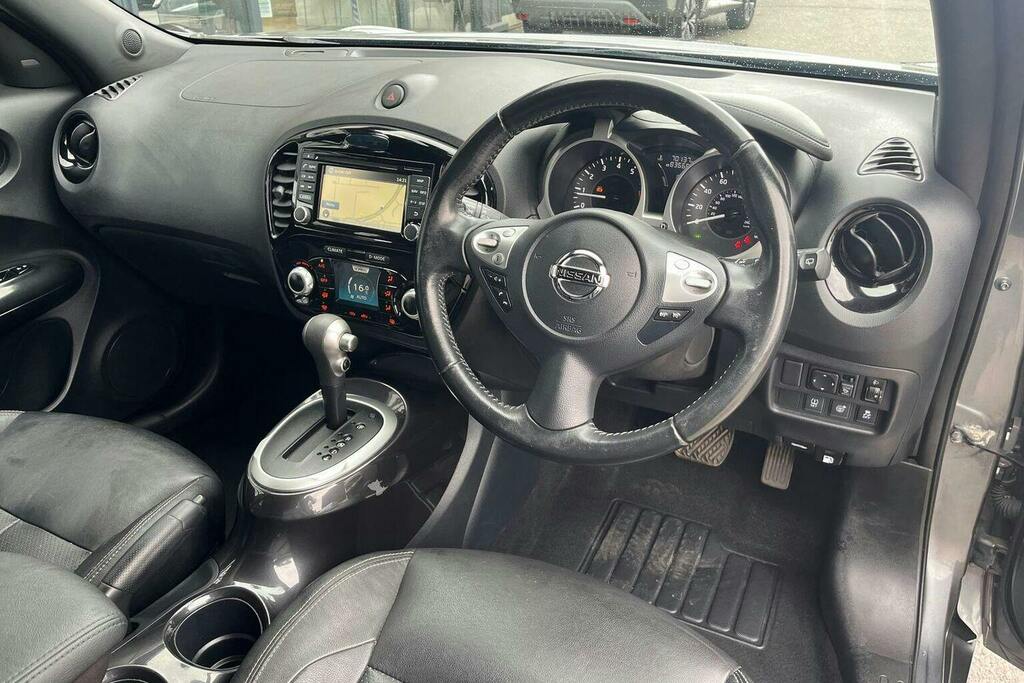 Nissan Juke Acenta White #10